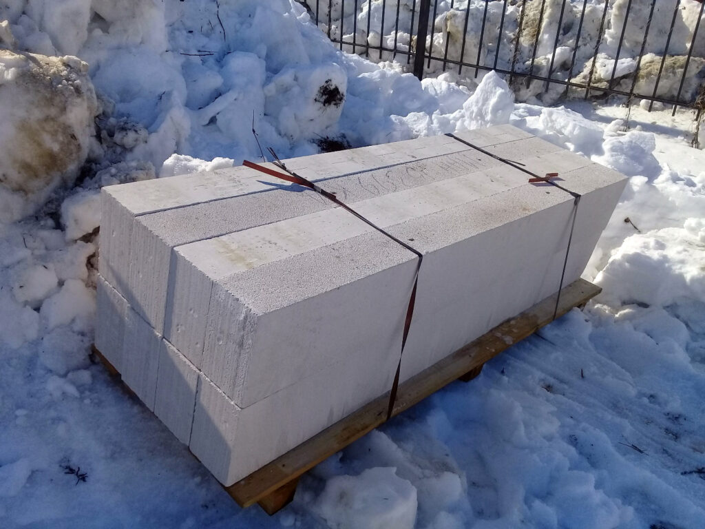 Зимові будівельні суміші для газобетону та керамічних блоків